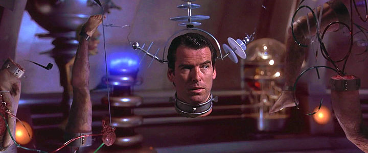 Pierce Brosnan in MARS ATTACKS!